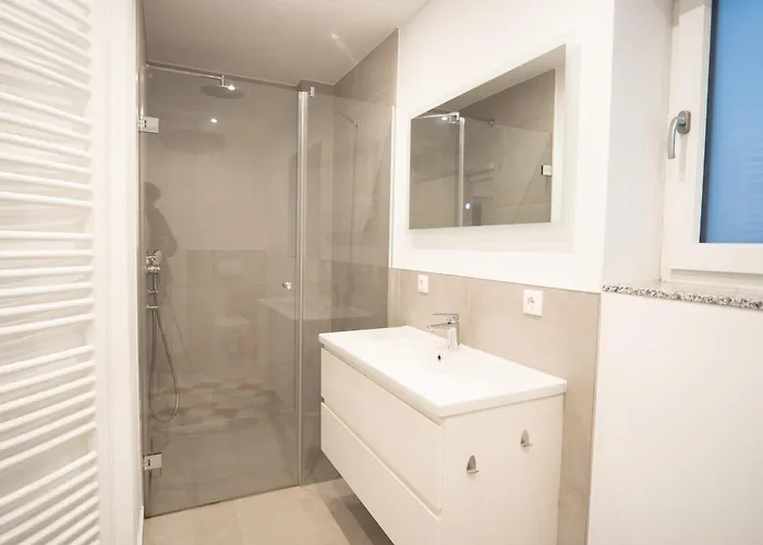 Happy Vibes